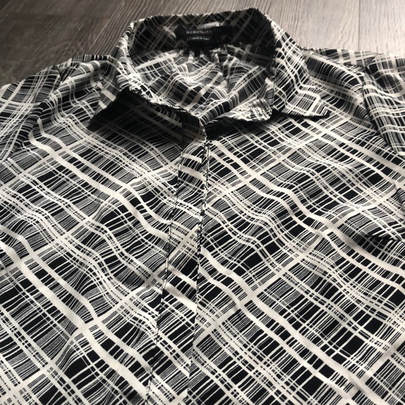 Women’s BCBGMAXAZRIA Button Up Shirt Sz M - Picture 3 of 5
